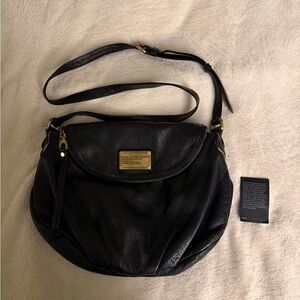 GUC Marc By Marc Jacobs Classic Q Natasha Black Colored Leather Crossbody